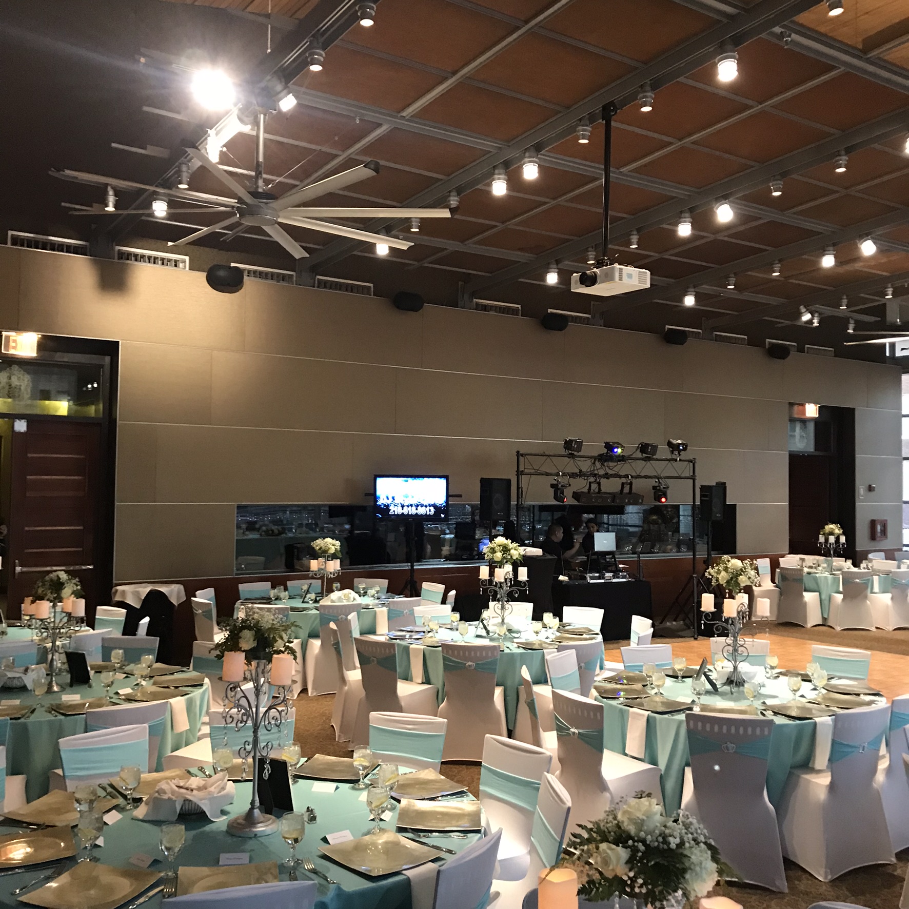 DJ reviews, Music Audio Video Lighting, MC services, Entertainment, Venues, Premier Texas,